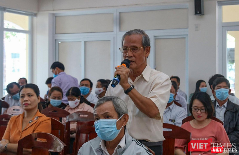 Cử tri đặt câu hỏi chất vấn Tân Chủ tịch UBND TP Đà Nẵng Lê Trung Chinh Cử tri đặt câu hỏi chất vấn Tân Chủ tịch UBND TP Đà Nẵng Lê Trung Chinh