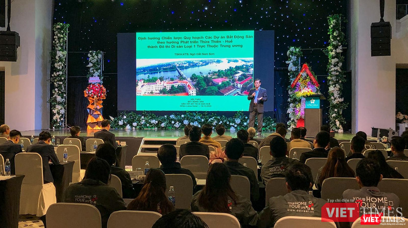 Các chuyên gia trình bày tham luận tại sự kiện