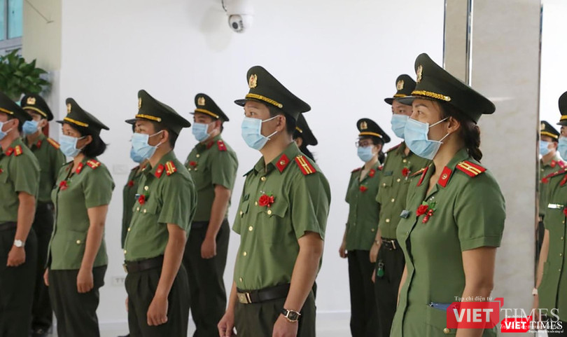 Các chiến sĩ quyết tâm lên đường làm nhiệm vụ