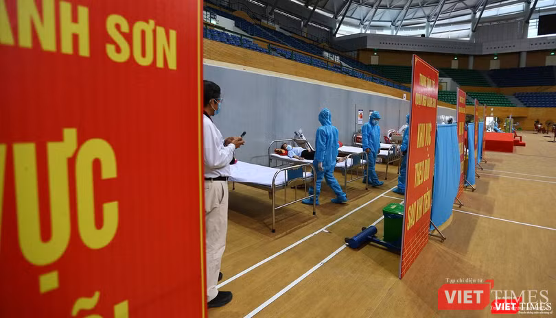 Khu vực hồi sức, đảm bảo xử lý các tình huống có thể xảy ra trong quá trình tiêm vaccine phòng COVID-19 ở Đà Nẵng