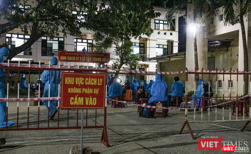 Một khu cách ly tập trung dành cho người dân Quảng Nam trở về địa phương do bị mắc kẹt bởi dịch COVID-19 Một khu cách ly tập trung dành cho người dân Quảng Nam trở về địa phương do bị mắc kẹt bởi dịch COVID-19