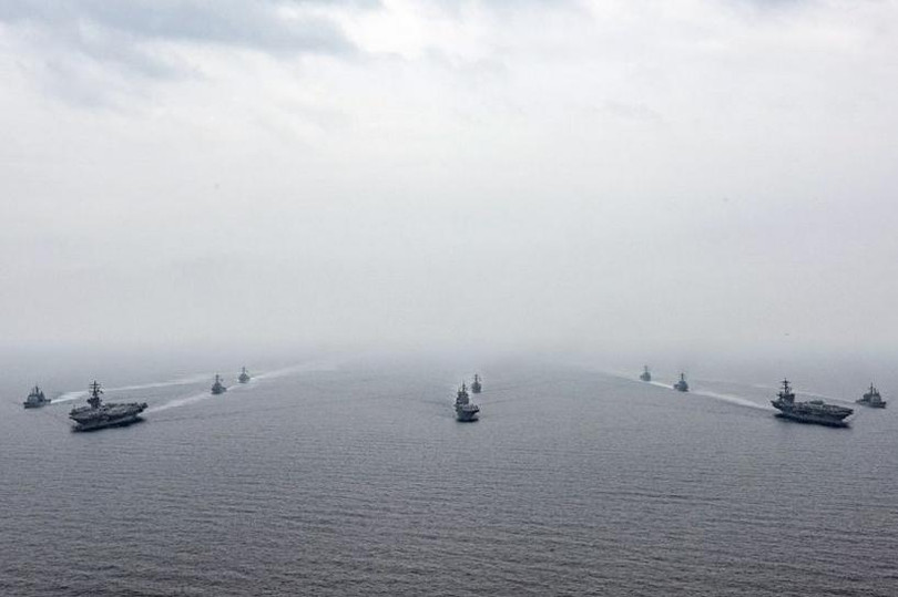 Biên đội 3 tàu sân bay Mỹ - Nhật tiến hành tập trận chung trên biển. Ảnh: Cankao