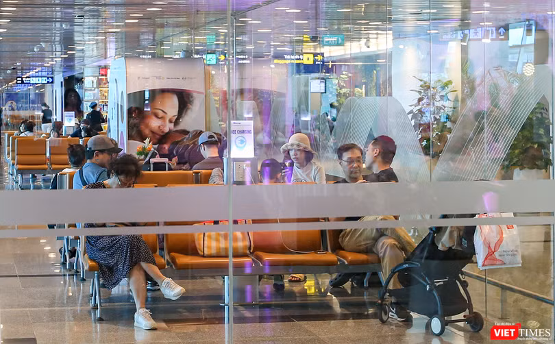 Chiều 16/5, Nhà ga quốc tế Sân bay Đà Nẵng đưa phòng nuôi con bằng sữa mẹ vào phục vụ hành khách.