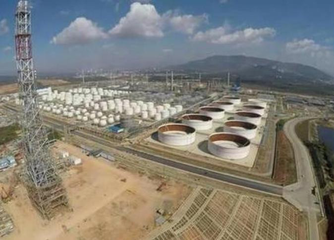 Khu vực chứa dầu. Ảnh: Sina