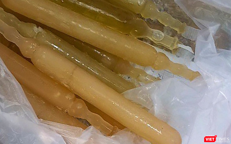 Kem ống nghi ngờ gây ra ngộ độc thực phẩm cho 16 học sinh lớp 2 của Trường Tiểu học Quế Hiệp (huyện Quế Sơn, tỉnh Quảng Nam)