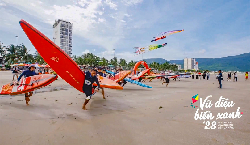 Biển Đà Nẵng vào mùa du lịch 2023