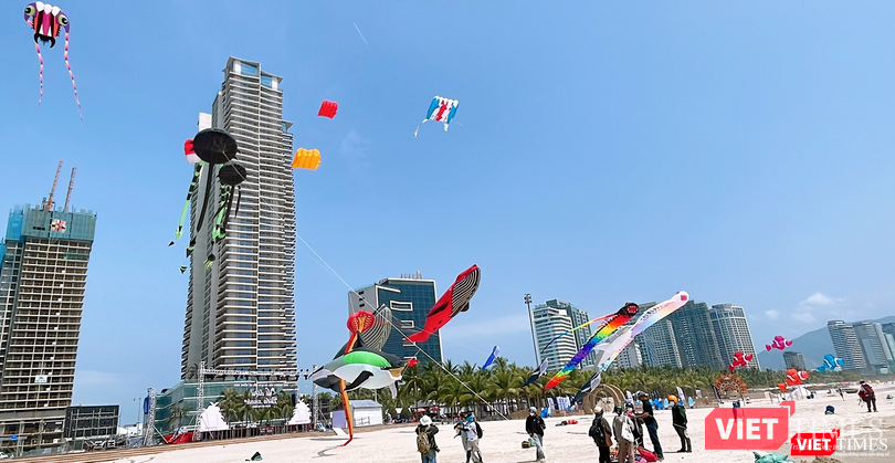 vt_du lịch bien 5.png