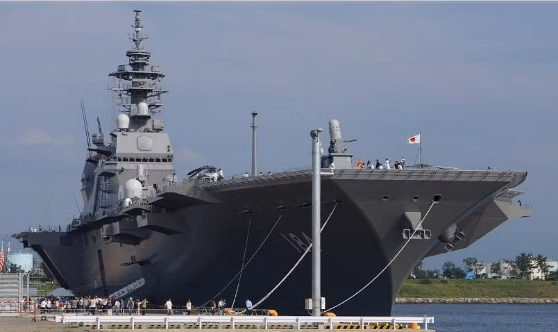 Tàu sân bay trực thăng Kaga của Lực lượng phòng vệ biển Nhật Bản. Ảnh: Sina.