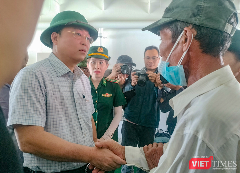 vt_ngu dan chim tau tro ve 2.png