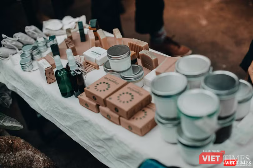 Thêm những sản phẩm sản xuất bằng thủ công