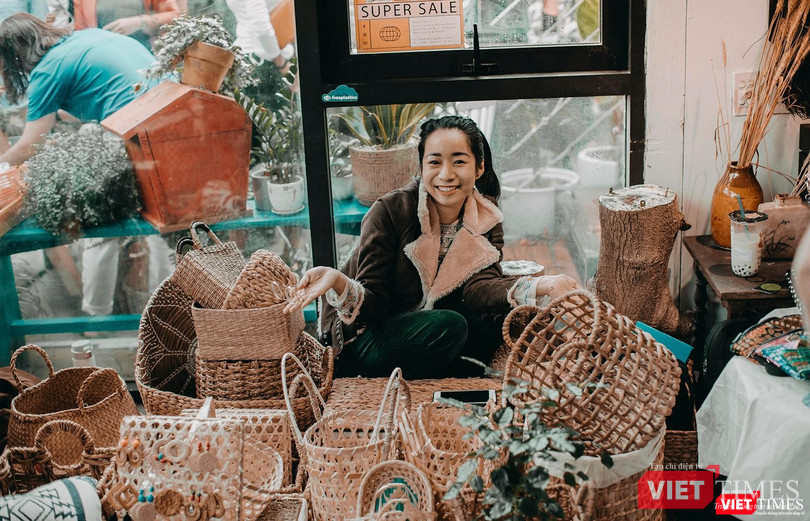 Gian hàng đan lát