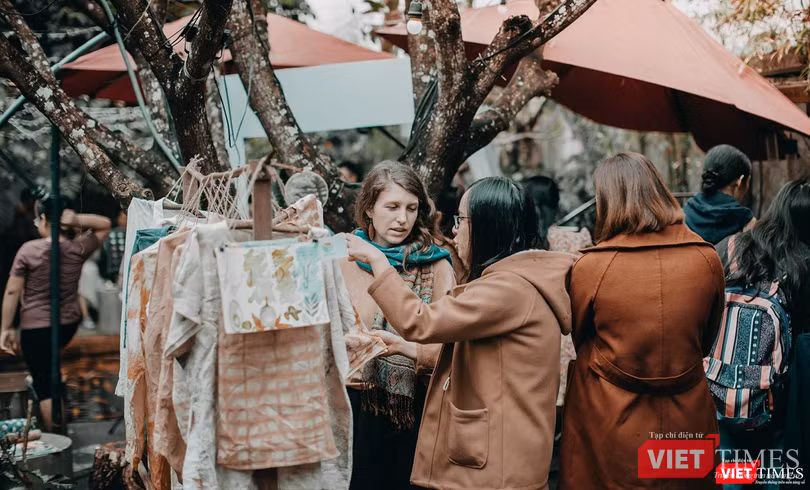 Gian hàng may mặc