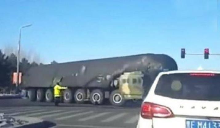 Hình ảnh này được cho là tên lửa đạn đạo xuyên lục địa Đông Phong-41 Trung Quốc (ảnh tư liệu)