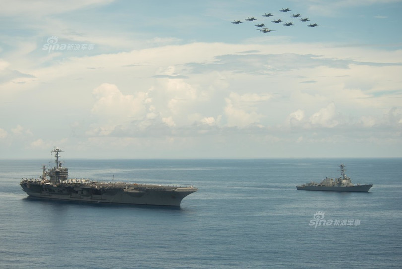 Cụm tấn công tàu sân bay USS John C. Stennis, Hải quân Mỹ trên Biển Đông ngày 17 tháng 5 năm 2016. Ảnh: Sina
