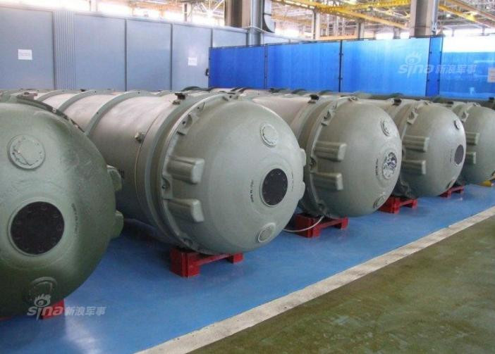 Nga sản xuất tên lửa phòng không S-400. Ảnh: Sina