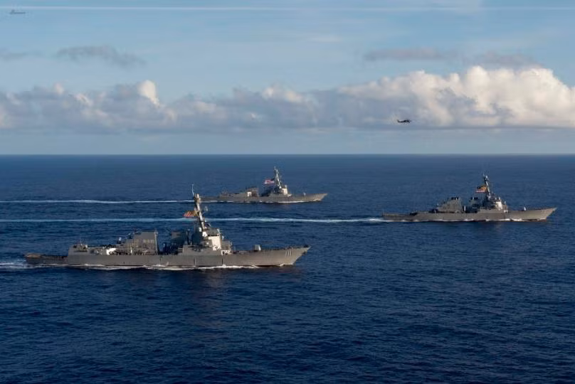 Biên đội tàu sân bay Mỹ trên Biển Đông ngày 5 tháng 7 năm 2016. Ảnh: Sina