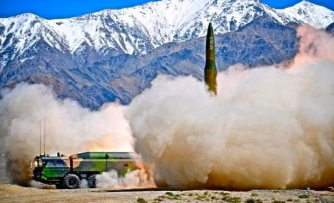 Tên lửa đạn đạo tầm trung Đông Phong-16 Trung Quốc (ảnh tư liệu)