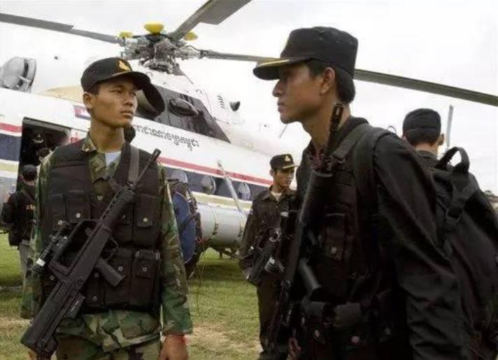 Trung Quốc xuất khẩu súng trường Type 97 ra nước ngoài. Ảnh: Sina