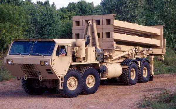 Xe chở tên lửa đánh chặn của hệ thống THAAD Mỹ (ảnh tư liệu)