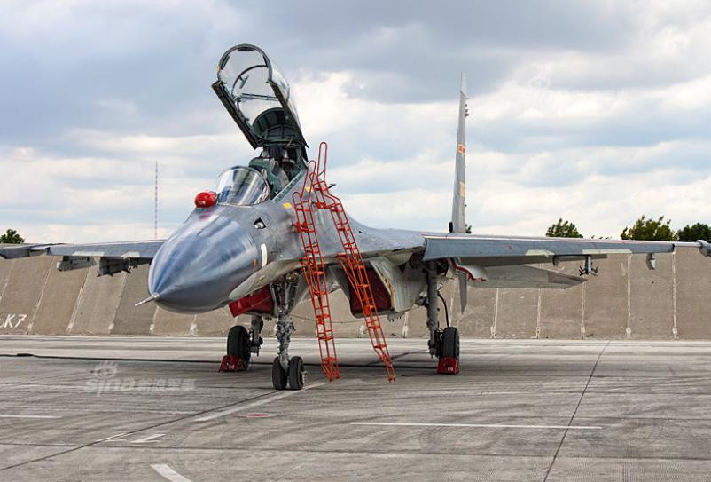 Máy bay chiến đấu Su-30MKK Không quân Trung Quốc. Ảnh: Sina