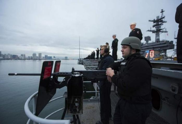 Tháng 1 năm 2017, tàu sân bay USS Carl Vinson rời cảng San Diego để đến Tây Thái Binh Dương. Ảnh: Cankao