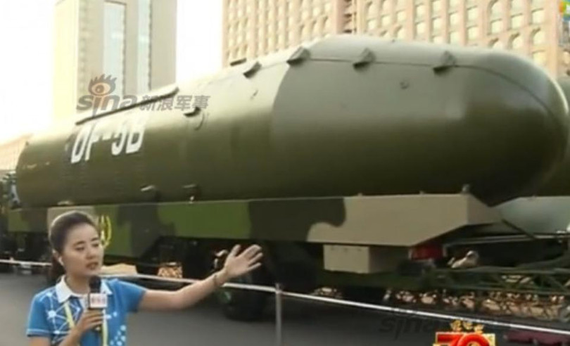 Tên lửa đạn đạo xuyên lục địa Đông Phong-5B Trung Quốc. Ảnh: Sina