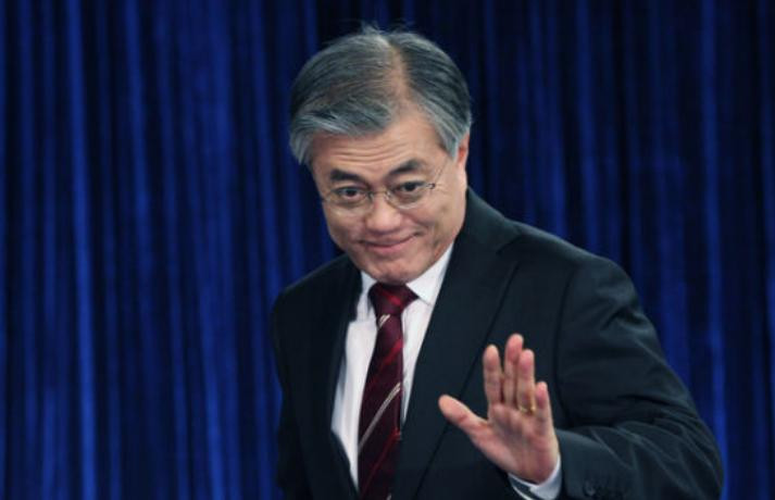 Ông Moon Jae-in, cựu lãnh đạo Đảng Dân chủ (DPK) Hàn Quốc, đảng đối lập chính ở Hàn Quốc hiện nay, là ứng cử viên tiềm tàng cho chức Tổng thống Hàn Quốc khóa tới. Ảnh: Sina