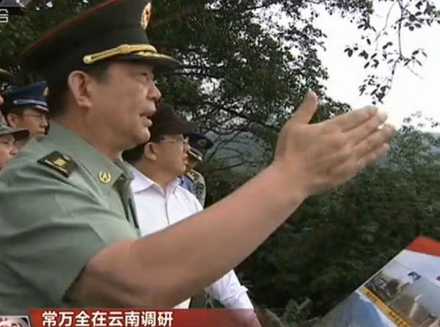 Bộ trưởng Quốc phòng Trung Quốc Thường Vạn Toàn đến tỉnh Vân Nam thị sát. Ảnh: Sohu.