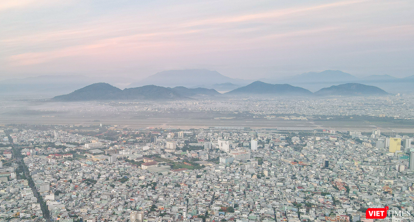 Toàn cảnh sân bay quốc tế Đà Nẵng nhìn từ trên cao