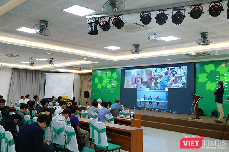 vt_hoi thao ai 1.png