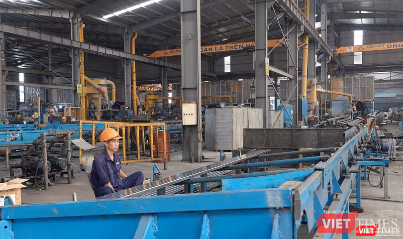 vt_da nang kinh te kho khan.jpg