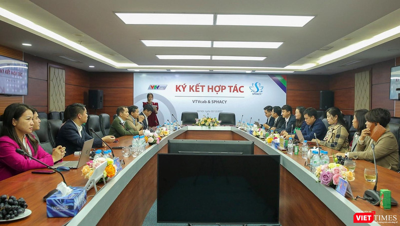 Quang cảnh lễ ký kết