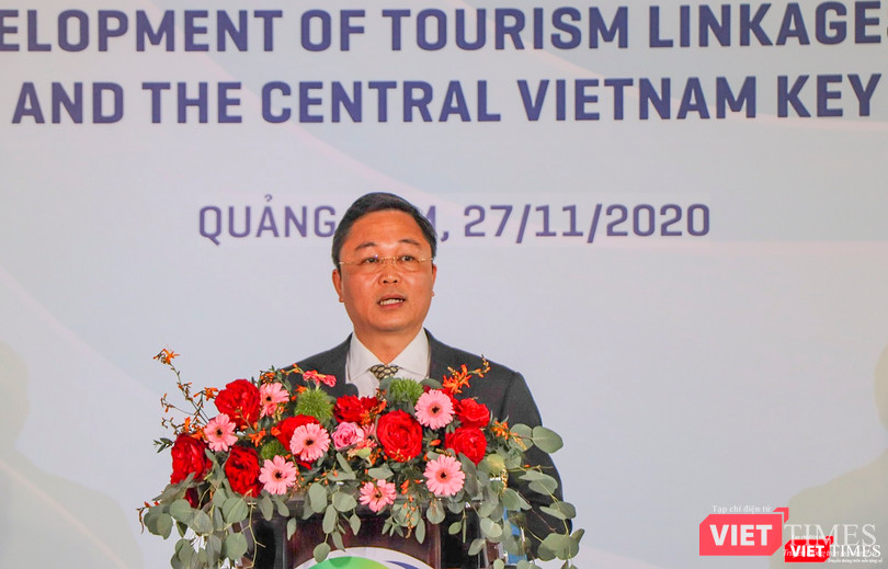 Ông Lê Trí Thanh - Chủ tịch UBND tỉnh Quảng Nam - phát biểu tại phiên khai mạc diễn đàn