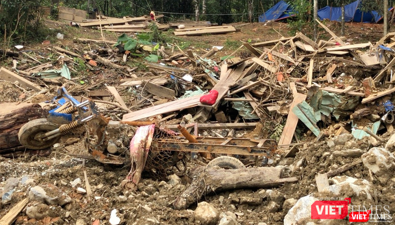 Khung cảnh tang hoang