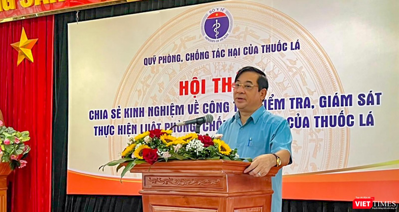 PGS.TS Lương Ngọc Khuê - Phó Chủ tịch Hội đồng Y khoa Quốc gia, Cục trưởng Cục Quản lý Khám chữa bệnh, Giám đốc Quỹ PCTH thuốc lá phát biểu tại hội thảo