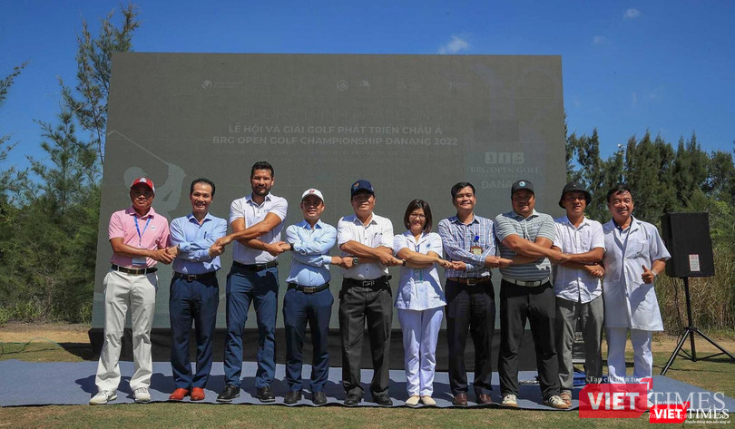Đại diện Ban tổ chức tại chương trình phát động triển khai Lễ hội và Giải golf Phát triển châu Á - BRG Open Golf Championship Danang 2022 diễn ra sáng nay, 27/8