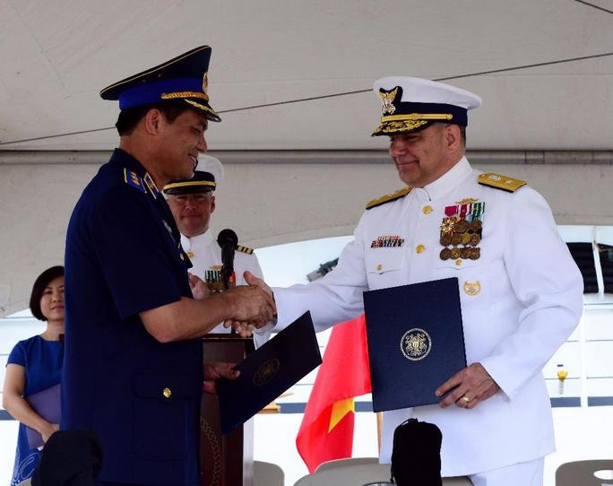 Ngày 25/5/2017, Mỹ chuyển giao tàu tuần tra USCGC Morgenthau lớp Hamilton cho Cảnh sát biển Việt Nam.