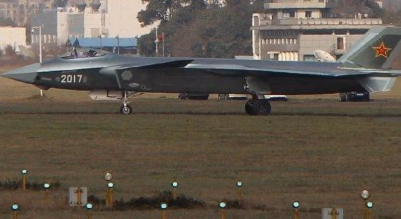 Máy bay chiến đấu J-20 Trung Quốc. Ảnh: Sina.