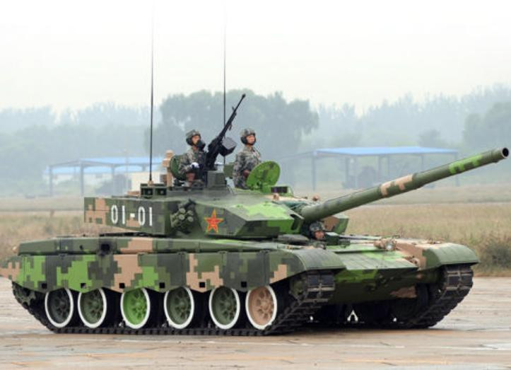 Xe tăng chiến đấu Type 99 Trung Quốc. Ảnh: Huanqiu.