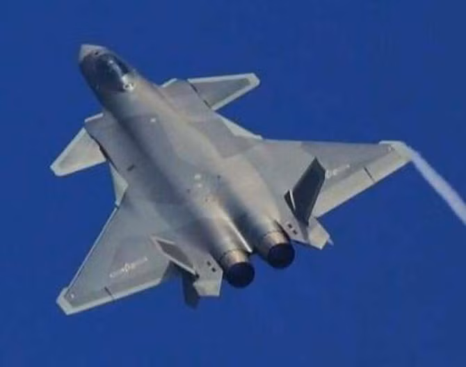 Máy bay chiến đấu J-20 Trung Quốc. Ảnh: Sohu.