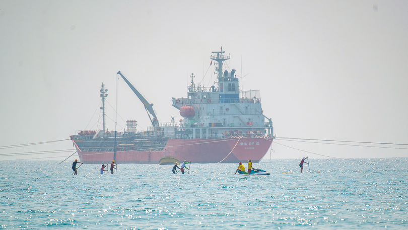 Cần đảm bảo an toàn cho người dân, du khách khi tham gia chèo SUP trên bãi biển Mân Thái, quận Sơn Trà, TP Đà Nẵng
