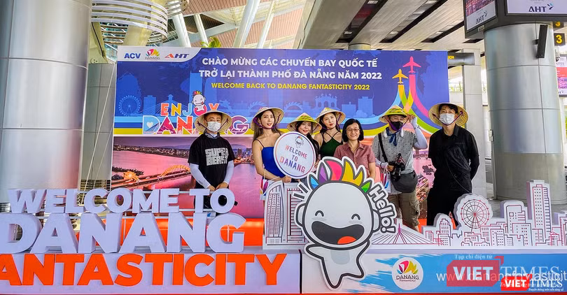 Đoàn KOLs lĩnh vực du lịch – thể thao Kênh truyền hình IHQ (Hàn Quốc) đến tham quan, ghi hình tại Đà Nẵng