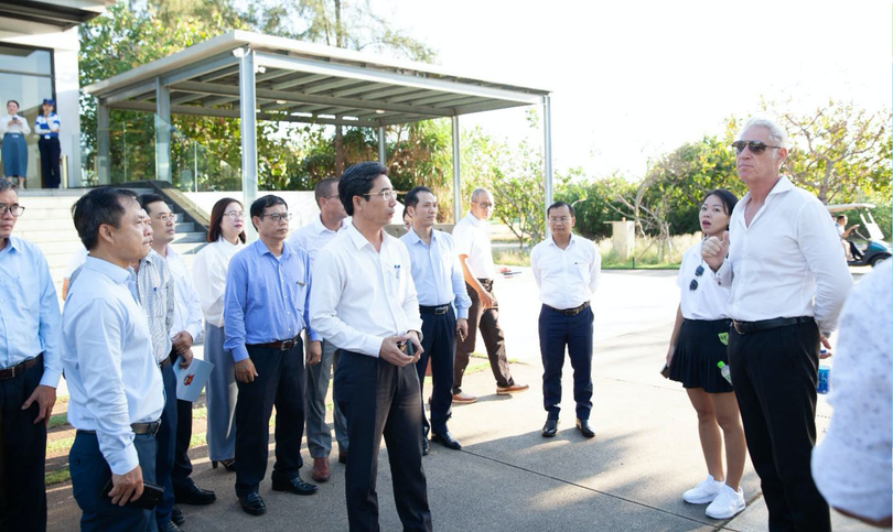 Ông Trần Chí Cường - Phó Chủ tịch UBND TP Đà Nẵng - kiểm tra công tác chuẩn bị giải đấu