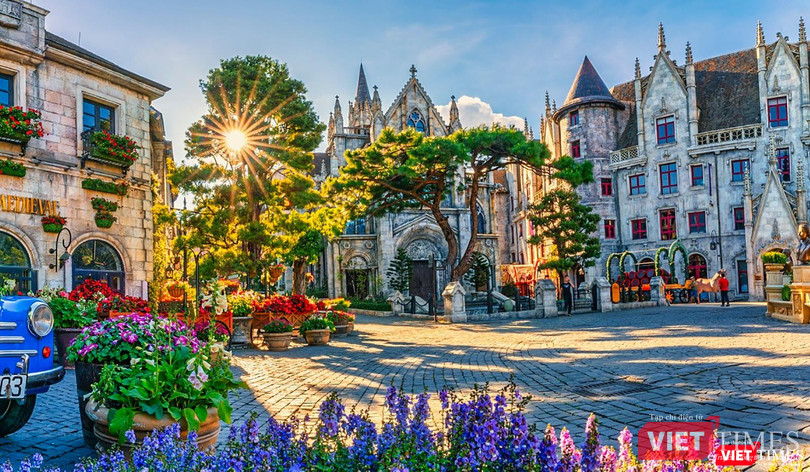 Một góc khách sạn Mercure Danang French Village Bana Hills (Đà Nẵng) Một góc khách sạn Mercure Danang French Village Bana Hills (Đà Nẵng)