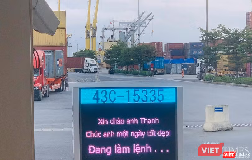 Lời chúc tự động từ hệ thống Cổng container thông minh đặt tại cổng ra vào Cảng Đà Nẵng