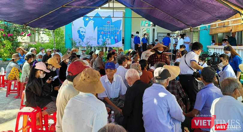 Công tác thăm khám được tổ chức chu đáo