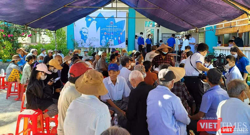 Công tác thăm khám được tổ chức chu đáo