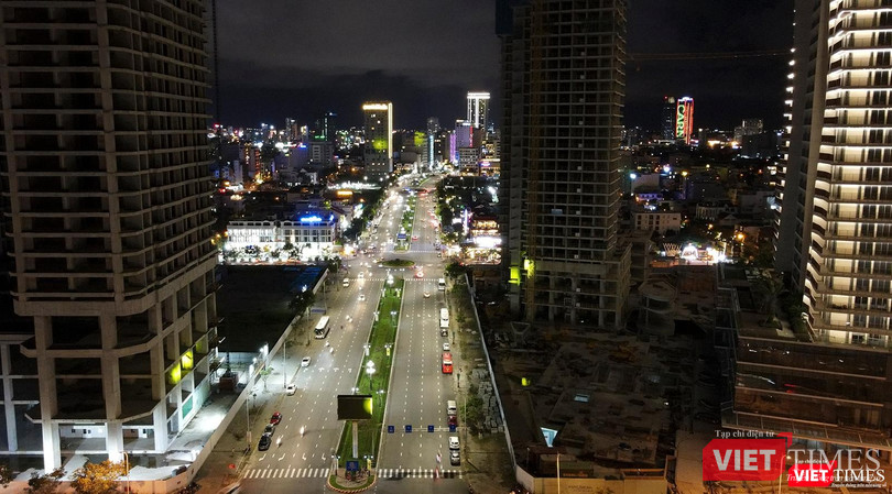 Một góc tuyến đường Phạm Văn Đồng (quận Sơn Trà, Đà Nẵng), nơi tập trung rất nhiều dự án BĐS du lịch