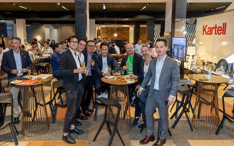 Ông Lê Trần Hồng Phúc - Phó Tổng Giám đốc Tài chính Đất Xanh Miền Trung (phải) cùng các đối tác danh tiếng tại sự kiện.