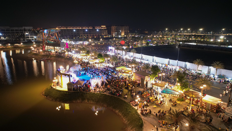 Siêu đô thị biển Regal Legend đón 100,000 lượt khách dịp lễ 30/4 - 1/ 5